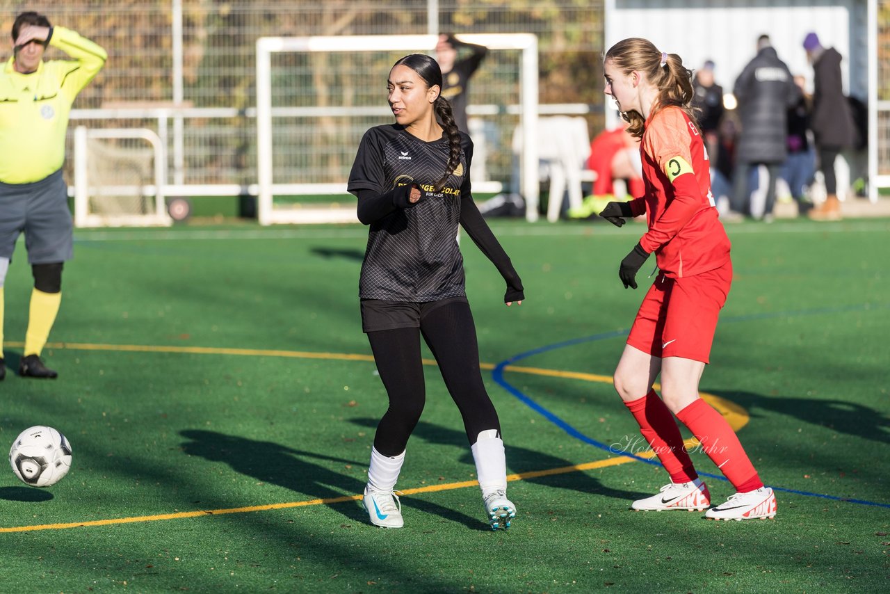 Bild 325 - wBJ VfL Pinneberg2 - Eimsbuttler TV 3 : Ergebnis: 5:0